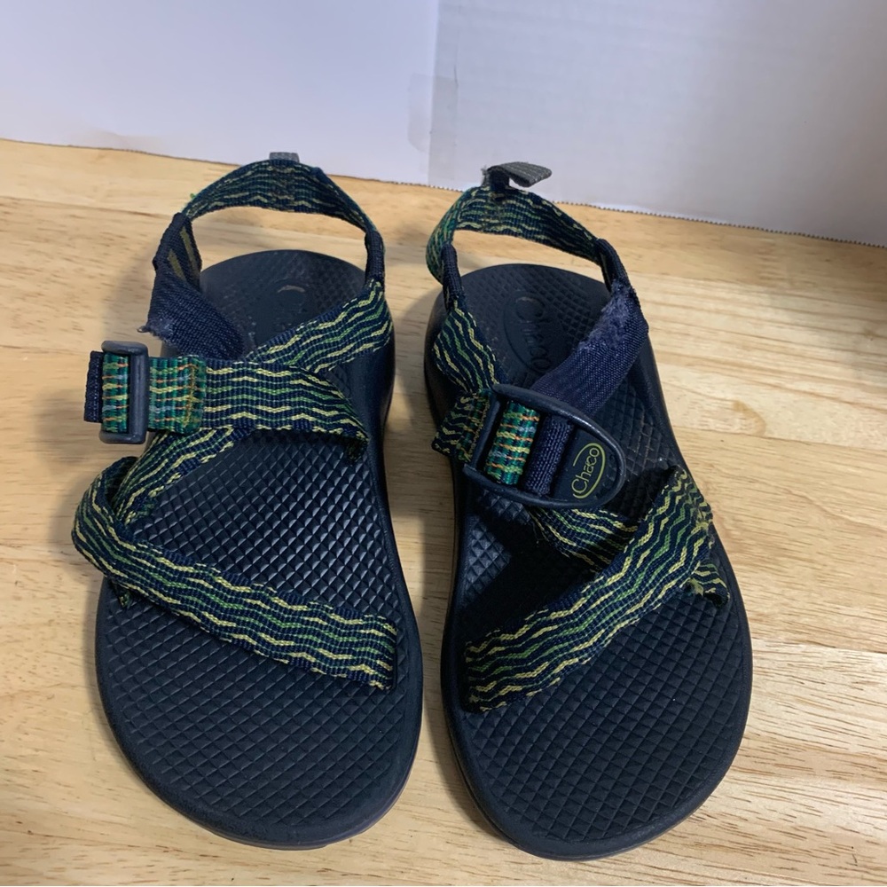 CHACO Z/1 Ecotread‎ Girl's Size 2 Waterproof Sports Sandals Black Green Yellow
